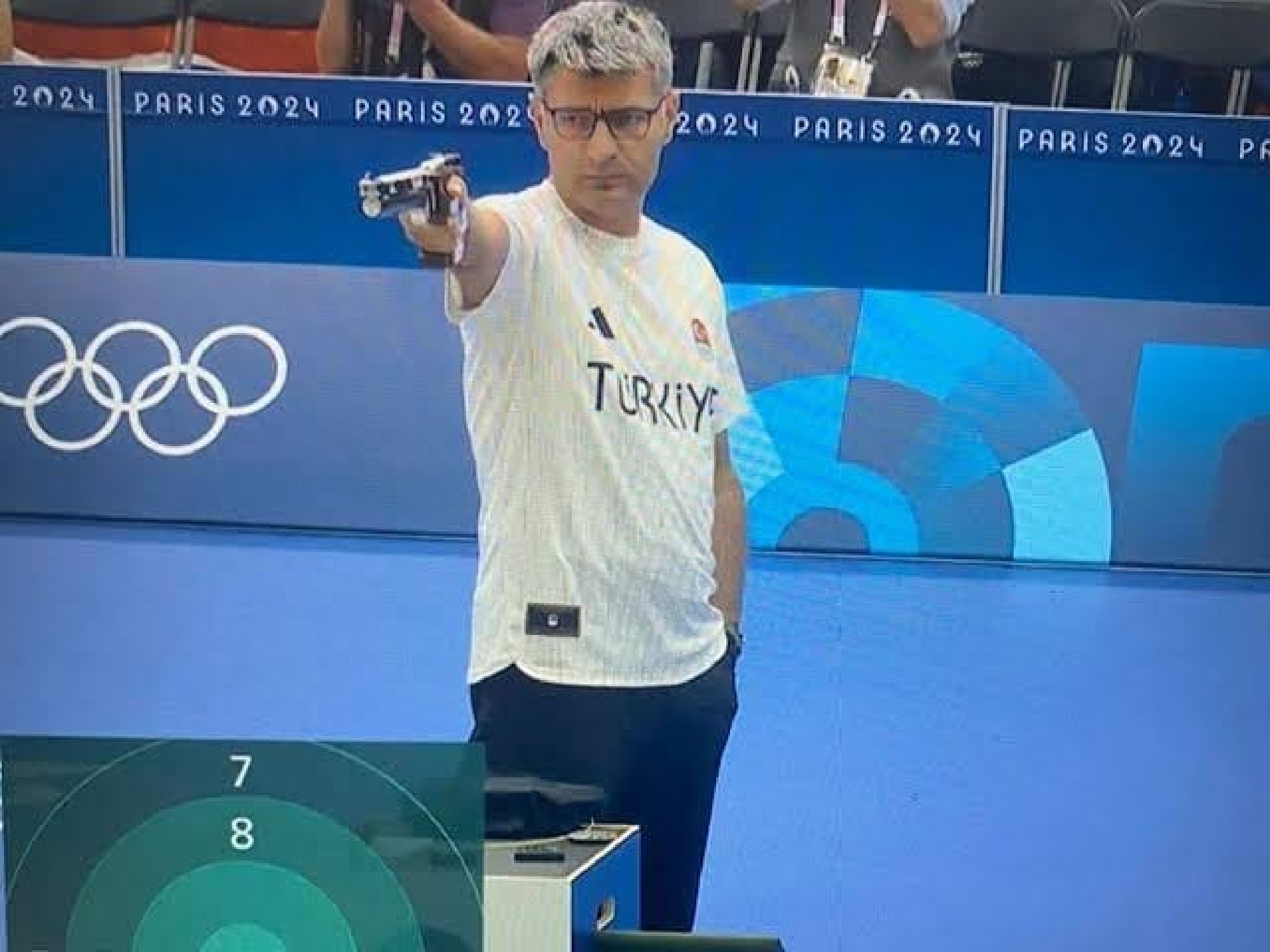 b9290cf8 f9f3 4969 9cf9 e8e8b015da6d 640x480